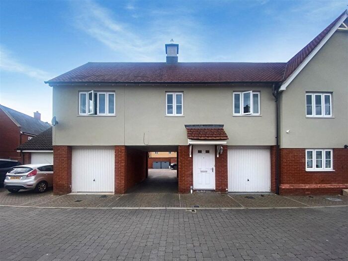 2 Bedroom Maisonette To Rent In Henry Everett Grove, CO2