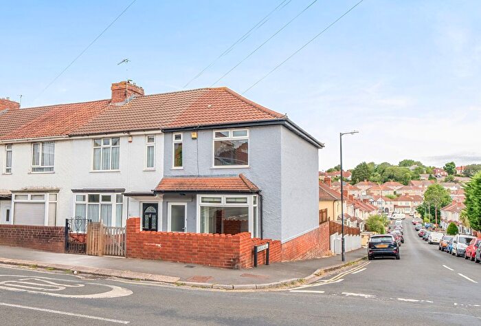 3 Bedroom End Of Terrace House For Sale In Hengrove Lane, Bristol, BS14
