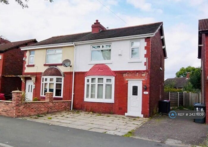 3 Bedroom Semi-Detached House To Rent In Hulton Avenue, Worsley, Manchester, M28