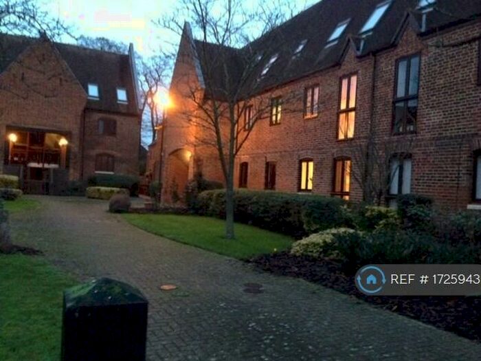 2 Bedroom Flat To Rent In Grove Court, Little Paxton, St. Neots, PE19