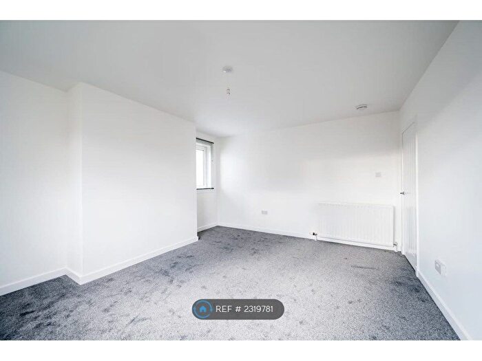 3 Bedroom Flat To Rent In Cowgate, Tayport, DD6