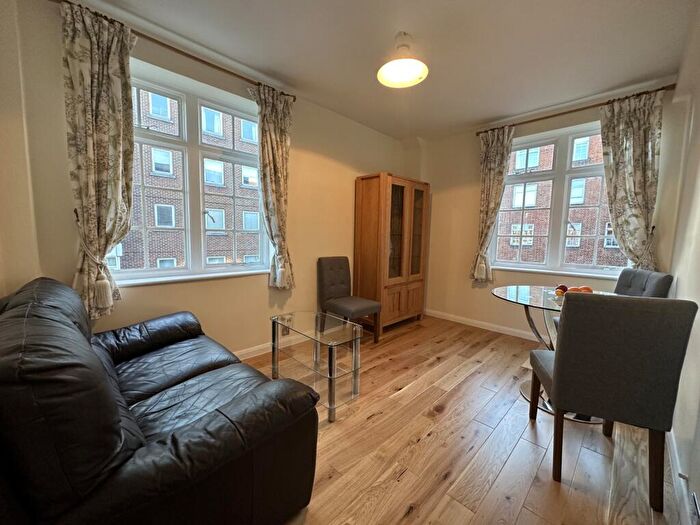 1 Bedroom Flat To Rent In Langford Court, Abbey Road, NW8