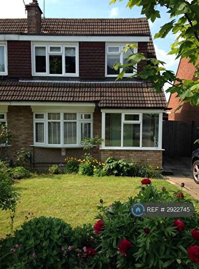 3 Bedroom Semi Detached House To Rent In Bridgewater Road, Berkhamsted, HP4