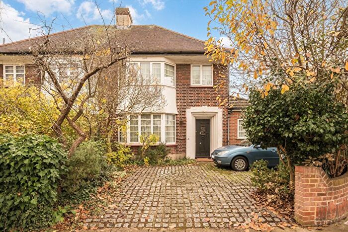 3 Bedroom Semi Detached House For Sale In Craneford Way, Twickenham, TW2