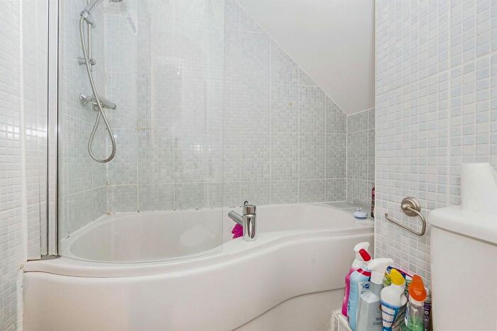 1 Bedroom Apartment For Sale In Westgate Street, Cardiff, CF10