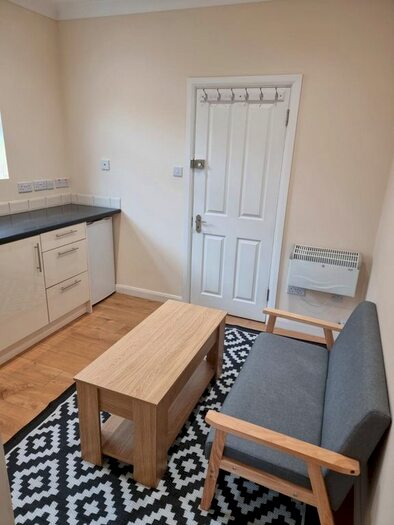 1 Bedroom Flat To Rent In Broad Lane, Tottenham, N15