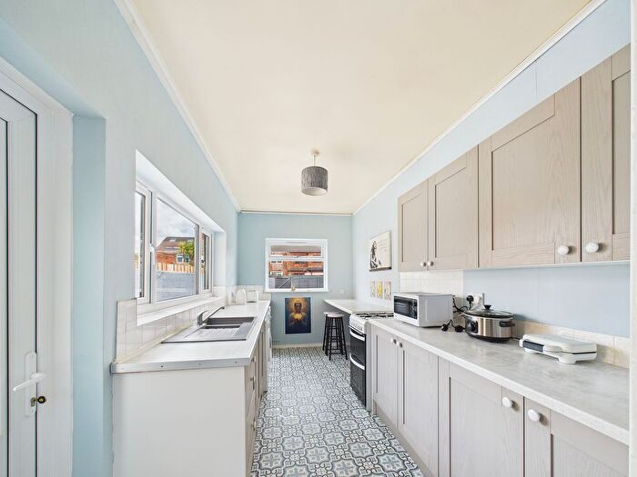 3 Bedroom Terraced House For Sale In Savery Street, Hull, HU9