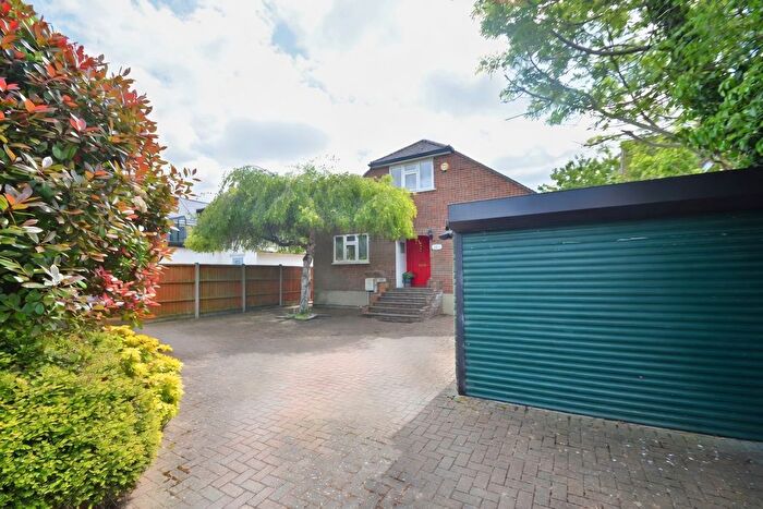 4 Bedroom Detached House To Rent In Ferry Avenue, Staines-Upon-Thames, TW18