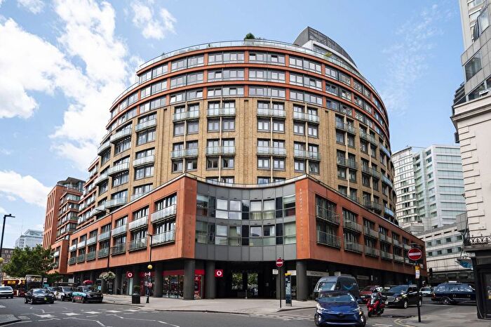 3 Bedroom Flat For Sale In West End Quay, Paddington, London, W2
