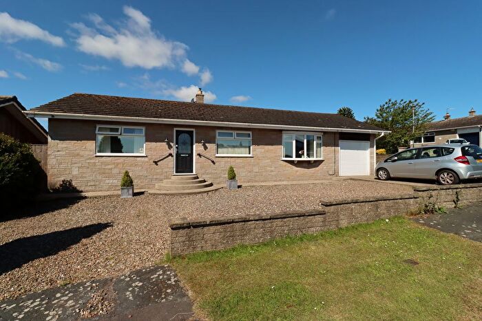 3 Bedroom Bungalow For Sale In Wentworth Way, Filey, YO14