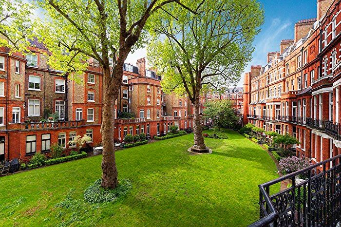 Studio For Sale In Egerton Gardens, Knightsbridge, SW3