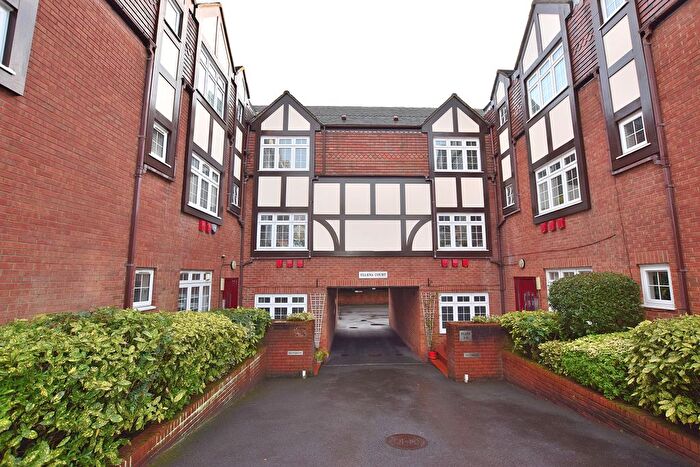 2 Bedroom Flat To Rent In Conway Road, London, N14