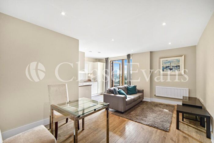 1 Bedroom Flat To Rent In St. Ives Place, Poplar, London, E14