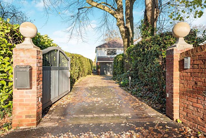 5 Bedroom Detached House For Sale In Hempstead Lane, Potten End, Berkhamsted, HP4