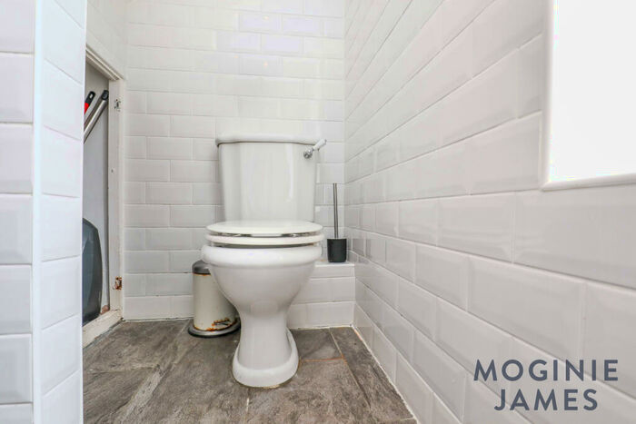 1 Bedroom Flat To Rent In Wordsworth Avenue, CF24