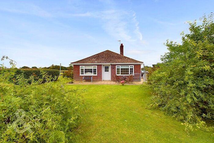 3 Bedroom Detached Bungalow For Sale In Low Road, Martham, Great Yarmouth, NR29