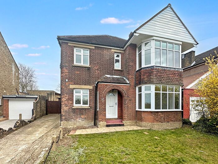 5 Bedroom Detached House To Rent In Darenth Road, Dartford, DA1