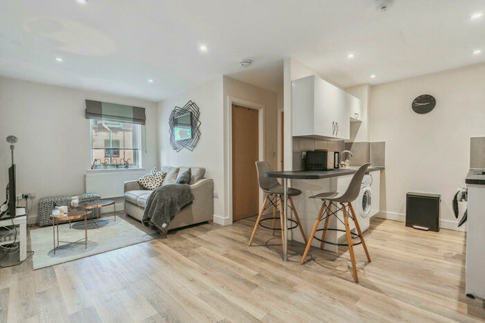 1 Bedroom Flat To Rent In Stert Street, Abingdon, OX14