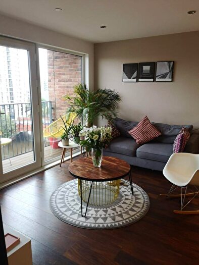2 Bedroom Apartment To Rent In Wilburn Basin, Ordsall Lane, Salford, M5
