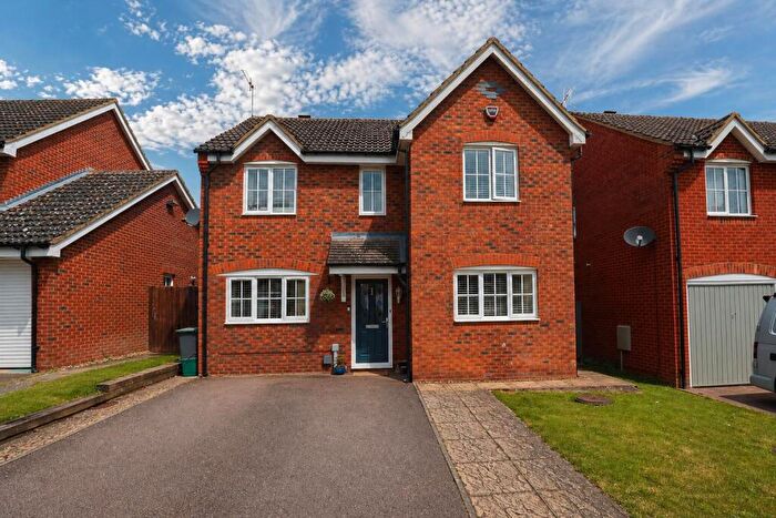 4 Bedroom Detached House For Sale In Coltsfoot Road, Rushden, NN10