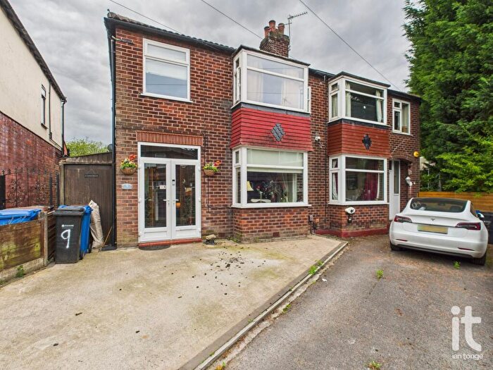 3 Bedroom Semi Detached House For Sale In Church Grove, Hazel Grove, Stockport, SK7