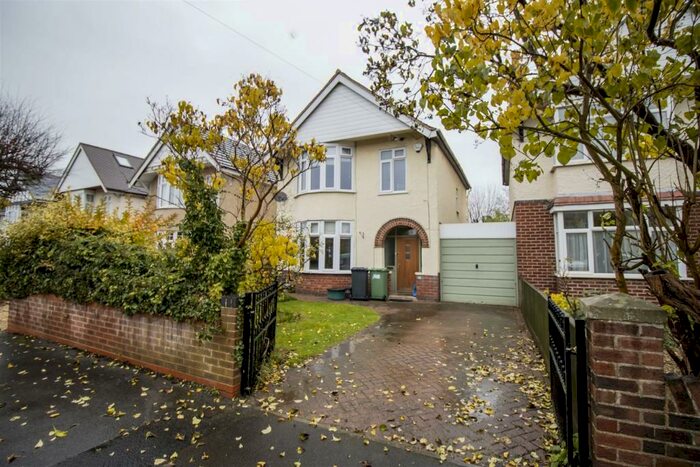 3 Bedroom Detached House To Rent In Riversley Road, Longlevens, GL2