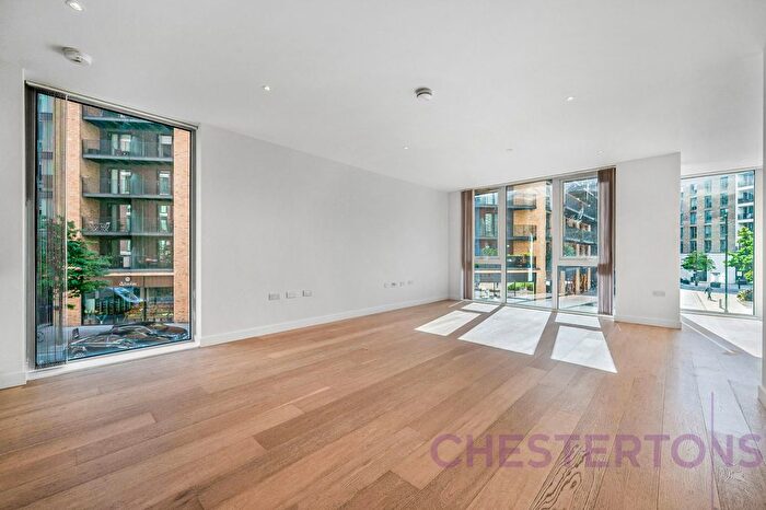 1 Bedroom Flat To Rent In Royal Crest Avenue, Silvertown, E16