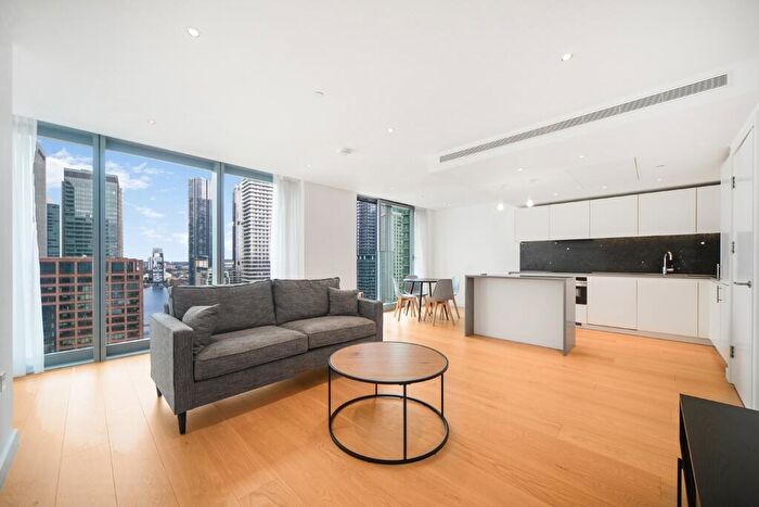 2 Bedroom Flat To Rent In Landmark Pinnacle, Marsh Wall, E14