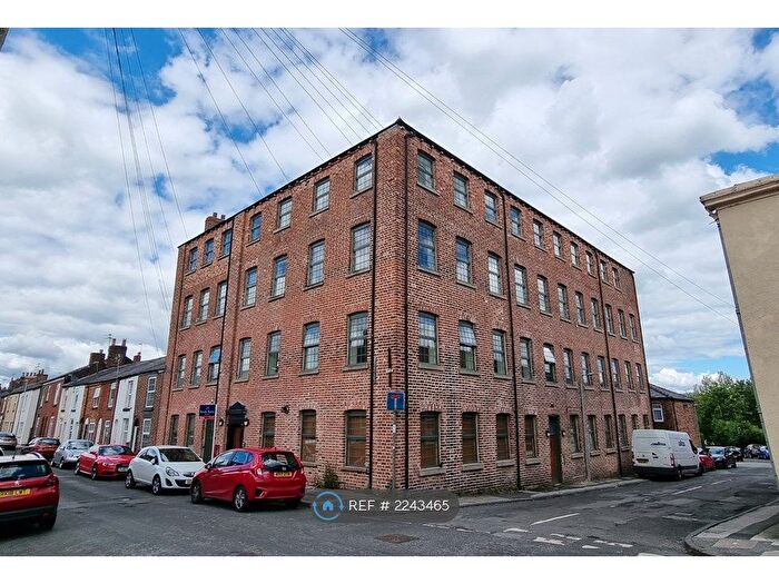2 Bedroom Flat To Rent In The Silk Factory, Macclesfield, SK11