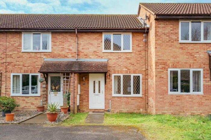 2 Bedroom Terraced House To Rent In Moor Pond Close, Bicester, OX26