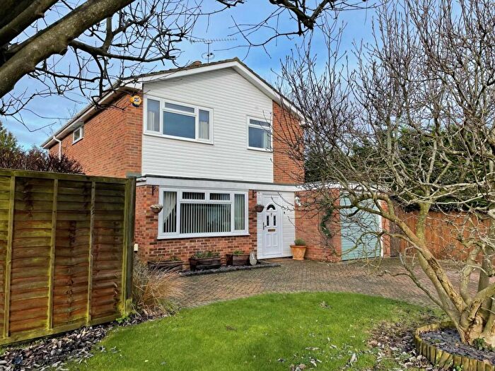 4 Bedroom Detached House To Rent In Nash Close, Earley, RG6