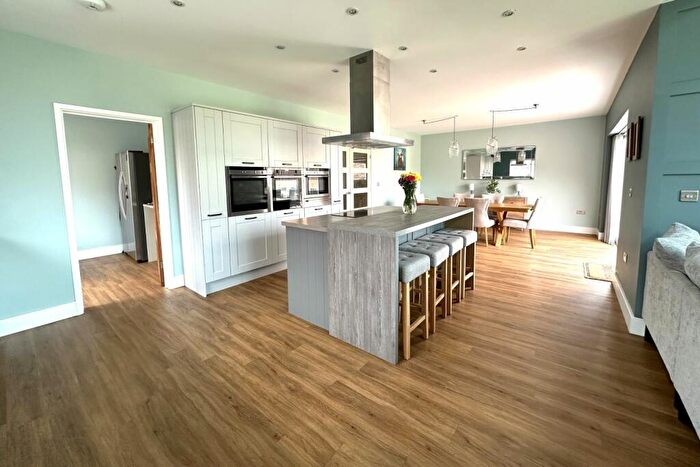 4 Bedroom Detached House For Sale In Beccles Road, Gorleston, NR31