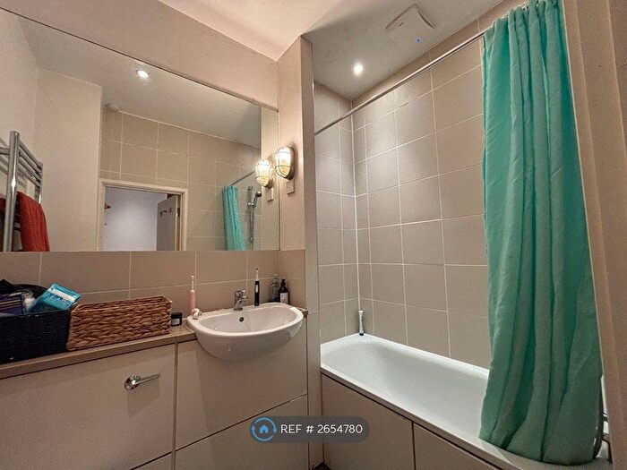 1 Bedroom Flat To Rent In Shelford Place, London, N16