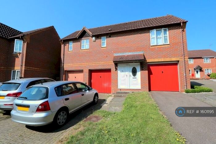 4 Bedroom Detached House To Rent In Cressey Avenue, Shenley Brook End, Milton Keynes, MK5