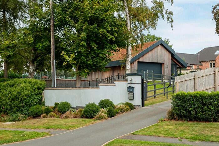 5 Bedroom Detached House For Sale In Barton Road, Market Bosworth, CV13