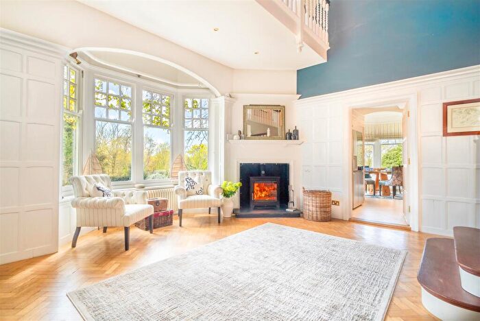 9 Bedroom Detached House For Sale In Bembridge, PO35