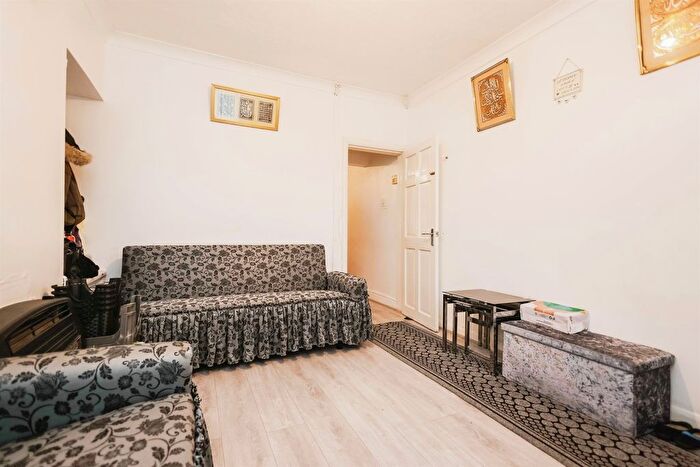 3 Bedroom Terraced House For Sale In Pretoria Road, Bordesley Green, Birmingham, B9