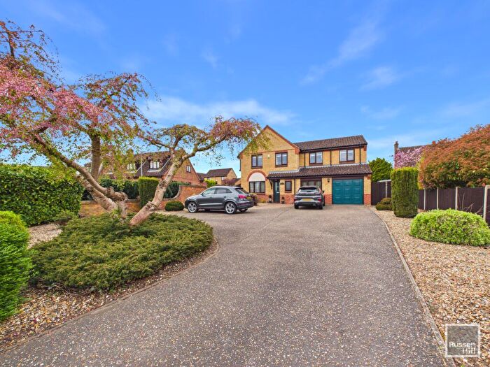 5 Bedroom Detached House For Sale In Norwich Road, New Costessey, NR5