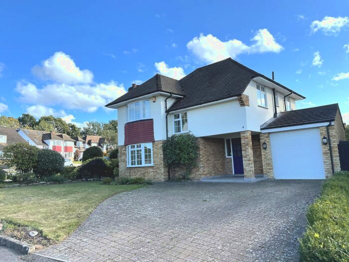 4 Bedroom Detached House To Rent In Hill Rise, Esher, KT10