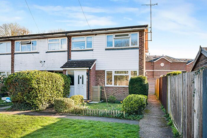 3 Bedroom Property For Sale In Darenth Gardens, Westerham, TN16