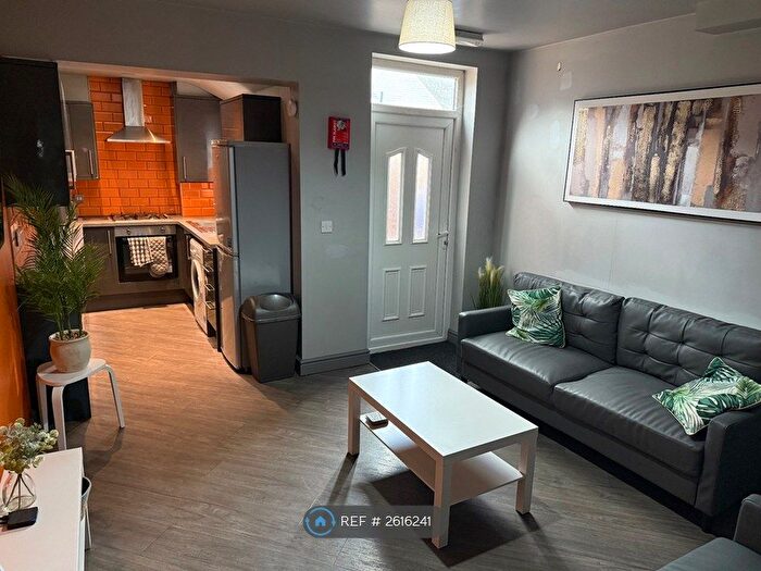 5 Bedroom Terraced House To Rent In South View Road, Sheffield, S7