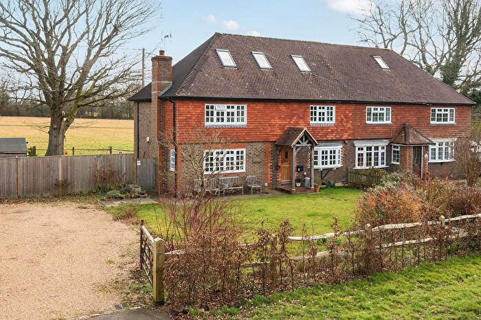 5 Bedroom Semi-Detached House For Sale In Marringdean Road, Billingshurst, RH14