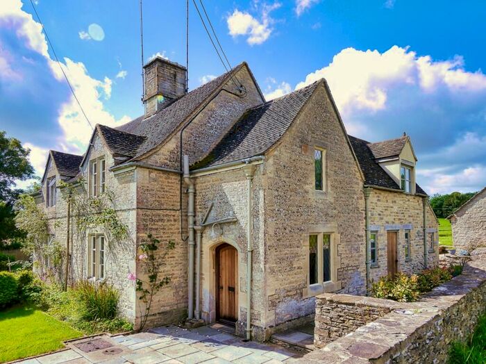 3 Bedroom Semi-Detached House To Rent In Bibury Lane, Winson, GL7