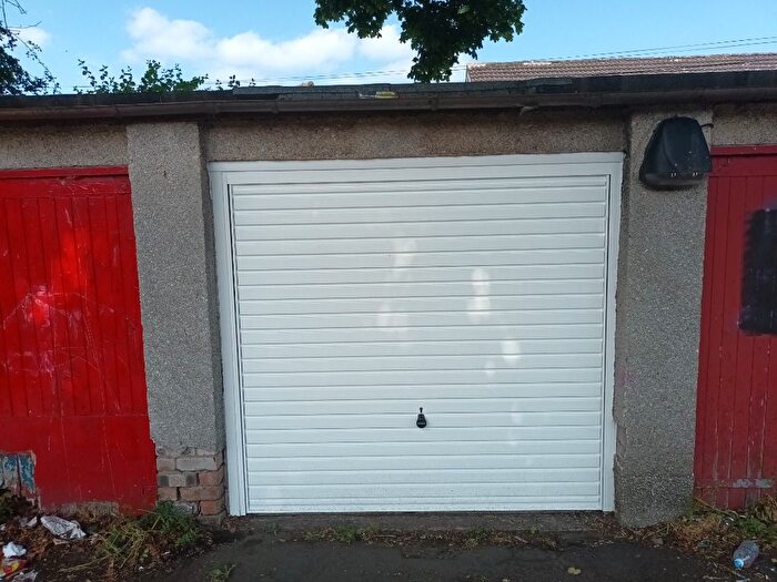 Garage / Parking To Rent In Inchkeith Avenue, South Queensferry, Edinburgh, EH30