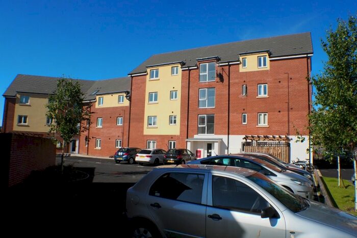 2 Bedroom Flat To Rent In New Cut Road, Llais Tawe, Swansea SA1