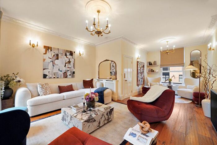 4 Bedroom Town House For Sale In Trevor Square, London, SW7