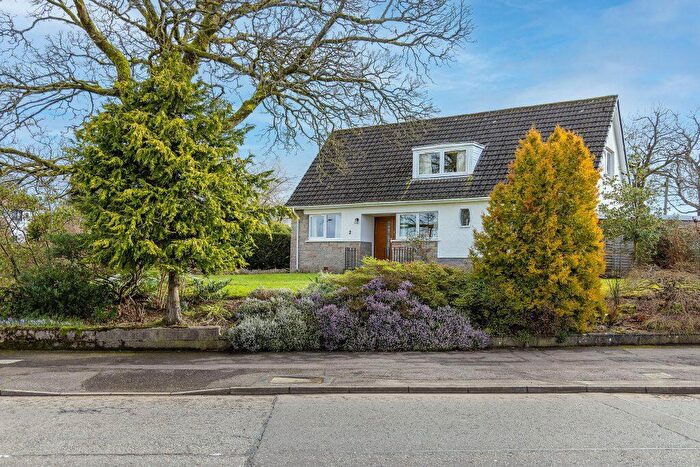 4 Bedroom Detached House For Sale In Machrie Drive, Newton Mearns, G77