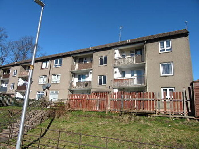 3 Bedroom Flat To Rent In Wiston Place, Dundee, DD2