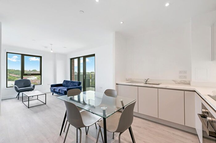 2 Bedroom Flat To Rent In Pullman House, Wembley Park Gardens, Wembley, HA9