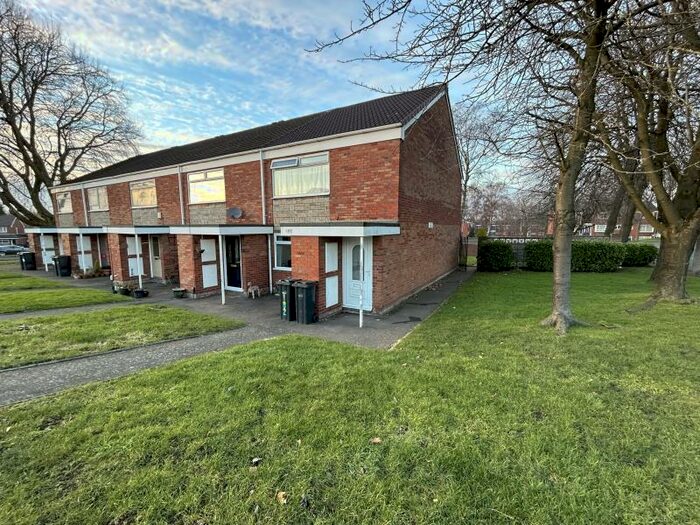 1 Bedroom Flat To Rent In Apperley Way, Halesowen, B63
